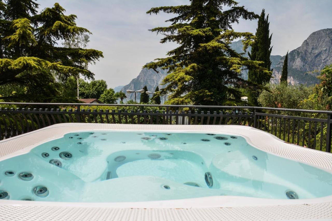 Villa Torbole Torbole Sul Garda Eksteriør billede