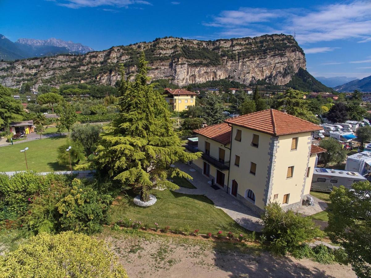 Villa Torbole Torbole Sul Garda Eksteriør billede