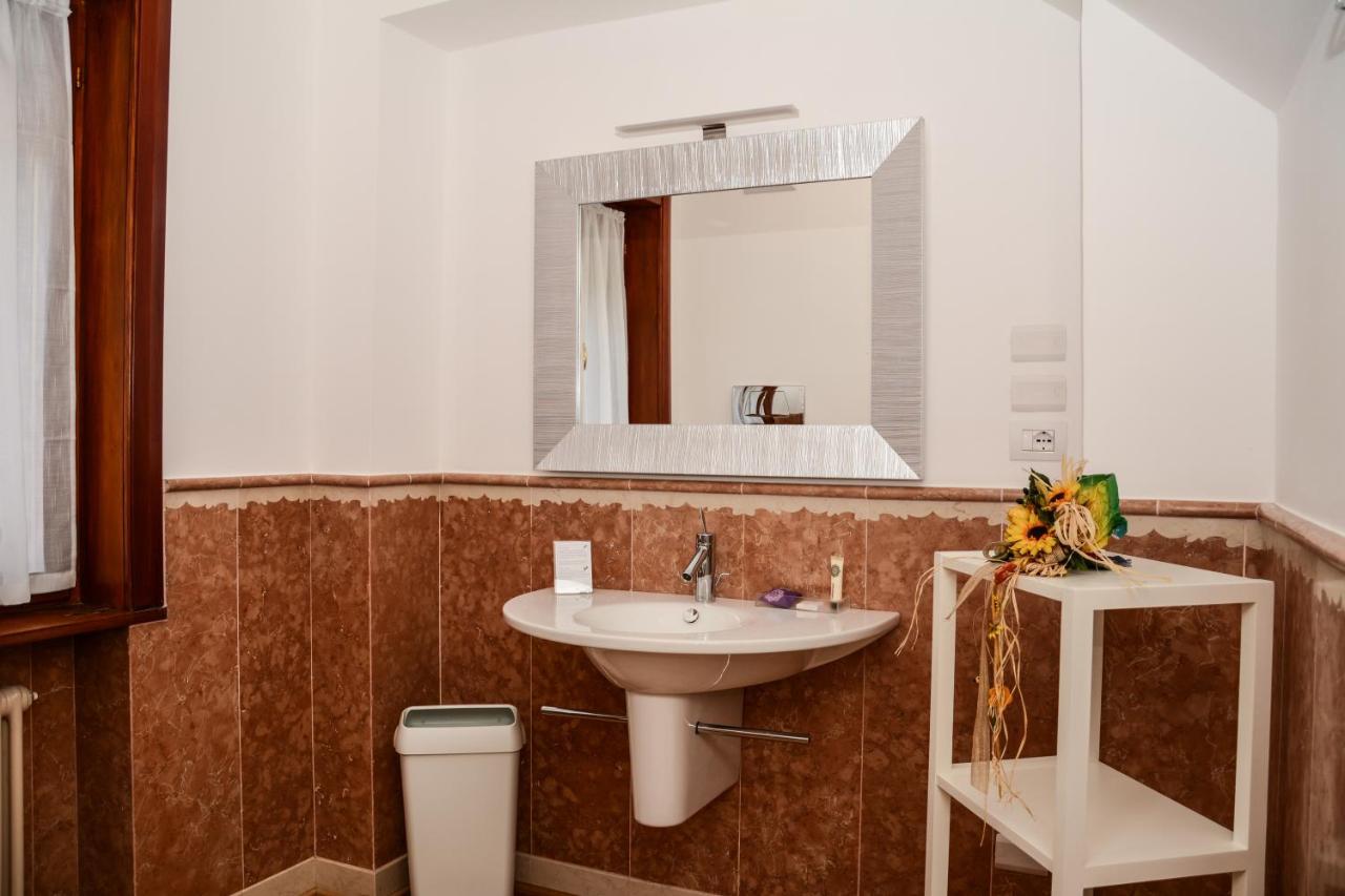 Villa Torbole Torbole Sul Garda Eksteriør billede